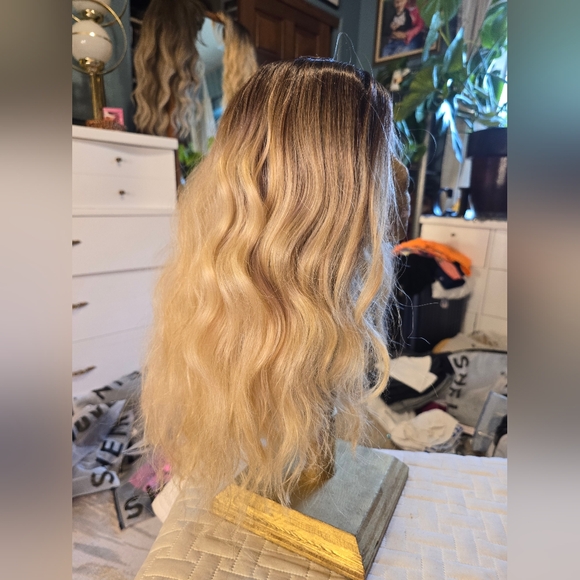 Outre Ria Wig - Picture 5 of 16